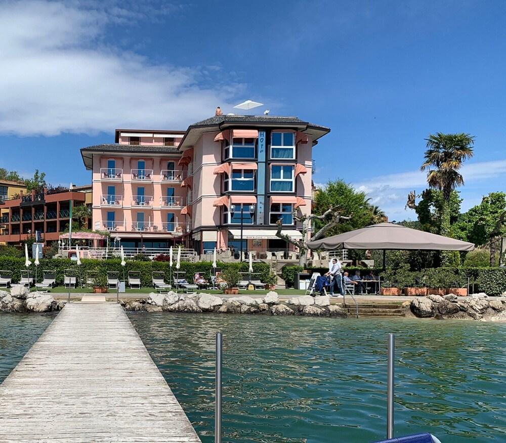 Kriss Internazionale Hotel Bardolino Eksteriør billede